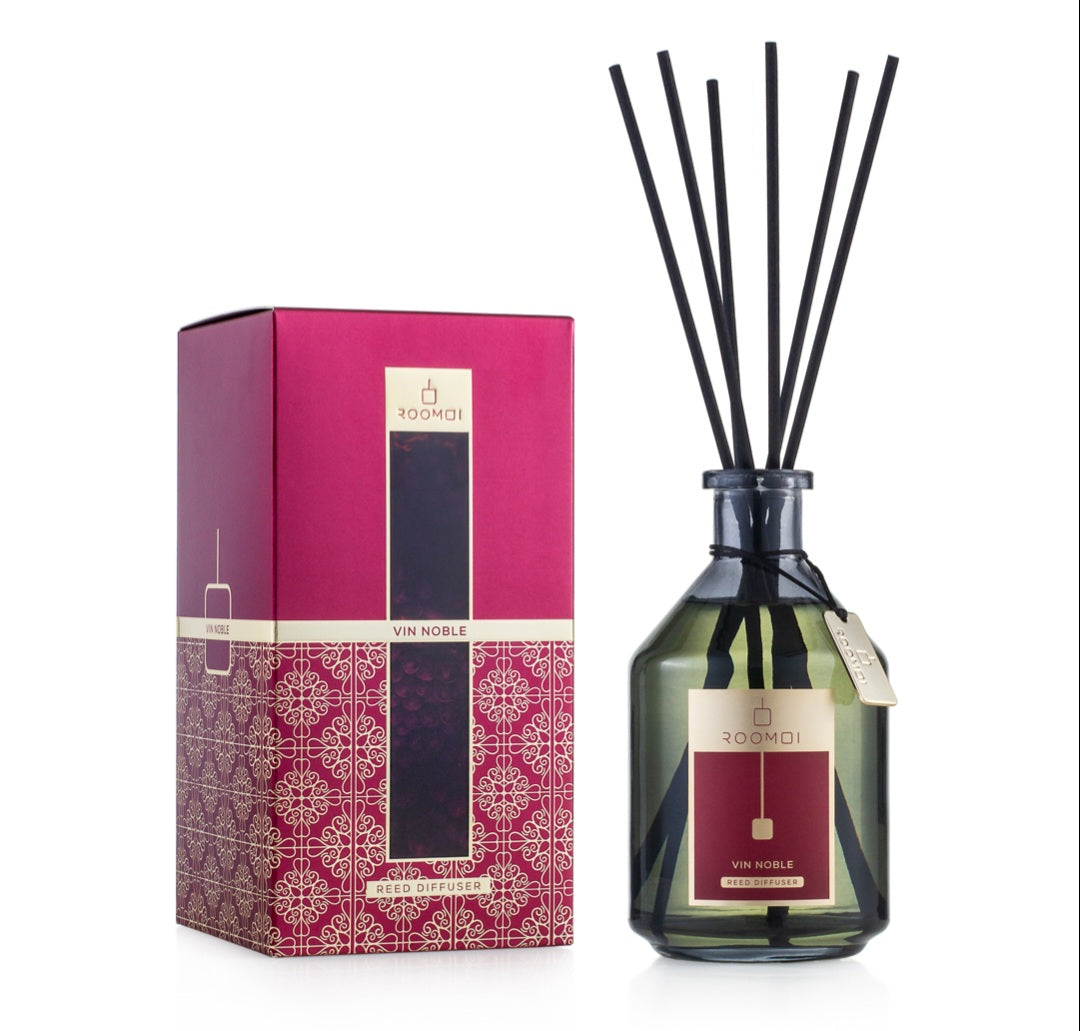 Vin Noble 500ml roomoi Room Diffuser – Fruity Vineyard Grapes & Warm Woods Luxury Home Fragrance