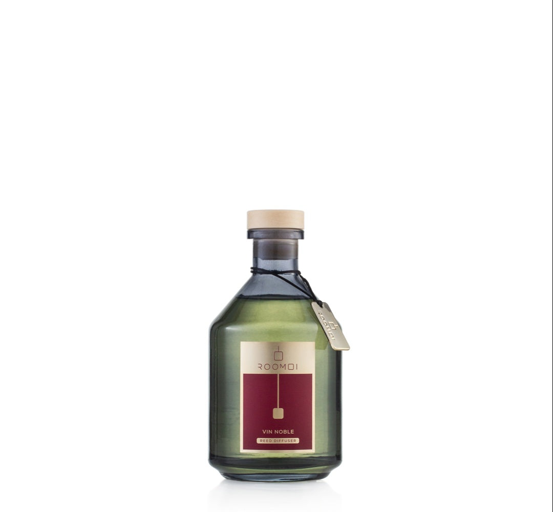 Vin Noble 500ml roomoi Room Diffuser – Fruity Vineyard Grapes & Warm Woods Luxury Home Fragrance